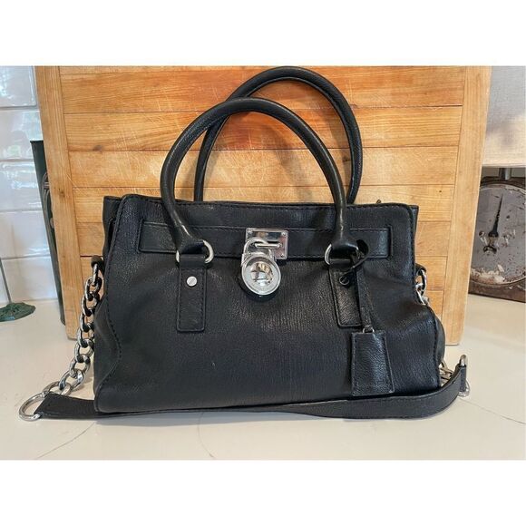 Michael Kors Hamilton Black Saffiano Leather Dual Handle Shoulder Bag Medium Pur - Picture 1 of 7